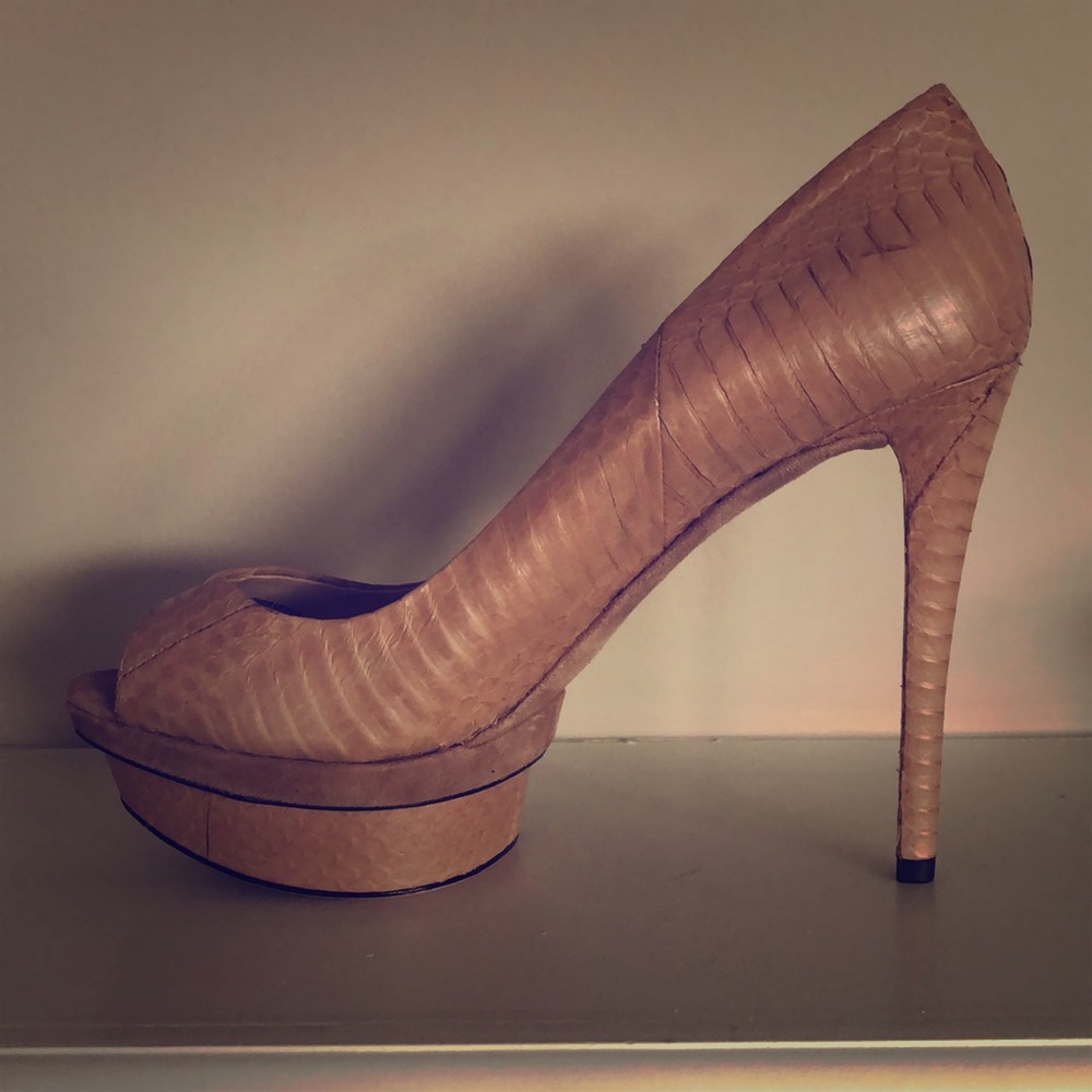 Beautiful as new Brian Atwood pumps